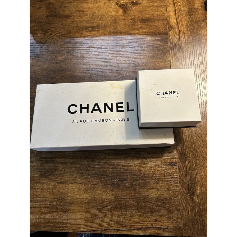 Vintage Chanel Jewerly and Earings Pink (From Store in Paris 2005) - Picture 6 of 9